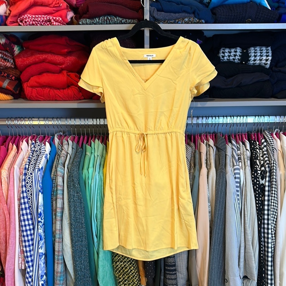 Goodthreads yellow short sleeve elastic tie waistband v neck dress size XS NWT
